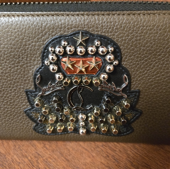 Authentic Christian Louboutin leather studded zippy wallet in great condition - Picture 2 of 13